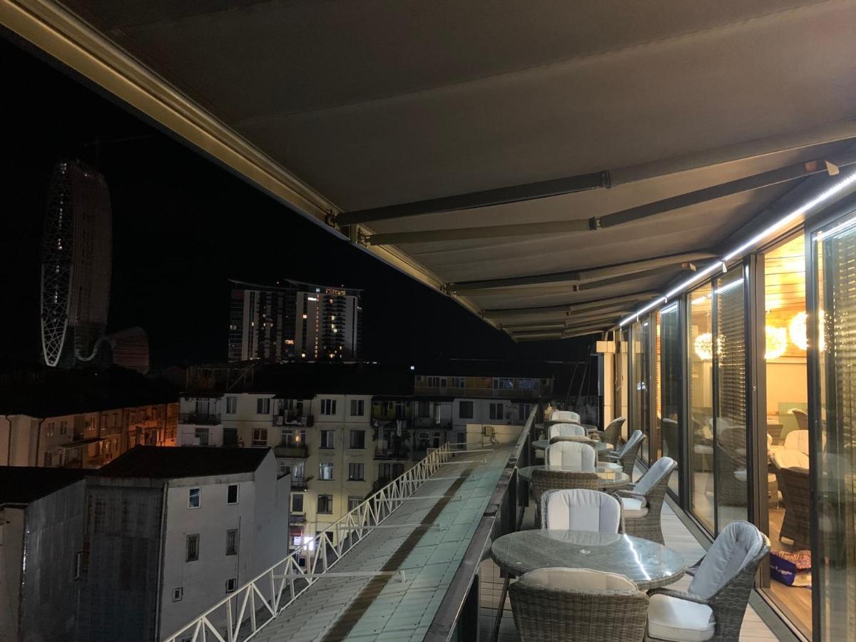 Hotel Tsereteli Palace Batoemi Buitenkant foto